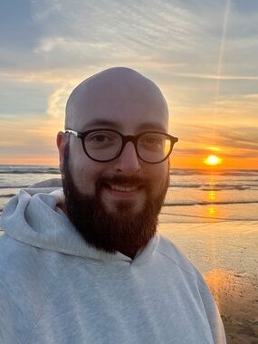 Meet your Posher, Ethan
